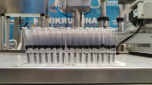 Semi-Automatic-Pre-fill-Syringe-Machine-Nested-Pre-fill-Syringes-With-Bagged-Stoppers-HMPL-Sterile-Sample-Products